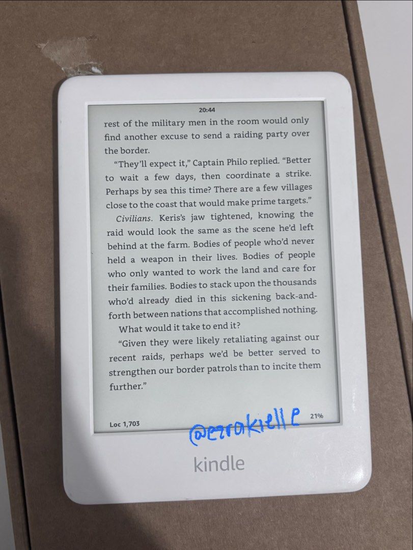 Kindle Basic 10th Generation (White) (Category: E-Readers) located in Quezon City. Submitted by ezrakielle (Listing ID 1454888759, Image 3). Description: Kindle Basic 10th Generation - with box, cord, and pink clear case! - 6gb storage - in good condition - with ads - will not entertain low priced offers :)) mop: gcash / paymaya loc: north edsa, qc can do meetups in trinoma or taft avenue :).