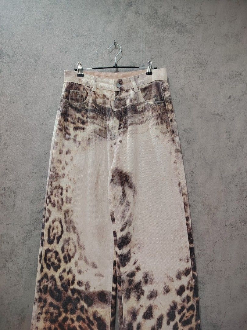 Leo animal print pants (Category: Jeans) located in Dasmarinas. Submitted by brixx_wear (Listing ID 1454778370, Image 3). Description: DETAILS : SUPER NICE PRINT PREMIUM QUALITY. [NO ISSUE] GCASH PAYMENT DETAILS INDICATED ON THE PHOTO NO COD, PAY AS YOU ORDER BASIS OPEN FOR ALTER ADD 50PHP [ PREFERRED SIZE ] COURIER J&T AND LALAMOVE +SHIPPING / DELIVERY FEE !REMINDERS! Color may slightly different due to lighting & phone adjustments. — LOCATION D