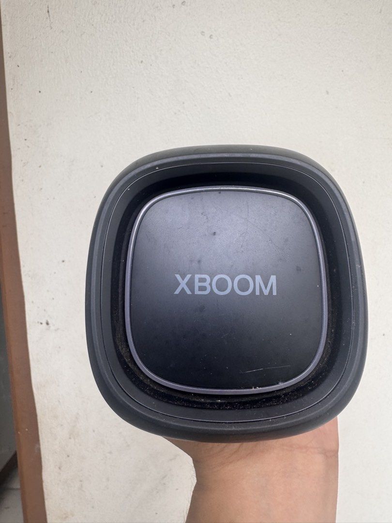 LG XBOOM XG7 (Category: Soundbars, Speakers & Amplifiers) located in Pasig City. Submitted by thejcstore (Listing ID 1454784573, Image 3). Description: - Portable XBOOM speaker - Sound boost button for enhanced bass - with box - 9/10 cosmetic ( doesnt affect performance) - At par with JBl speakers - Great batt life last a day - 7k srp .
