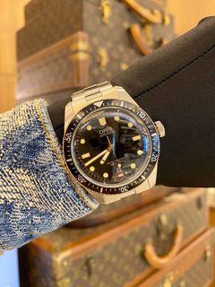 (Category: ) located in . Submitted by redrabbitluxury (Listing ID 1454926701, Image 1). Description: .