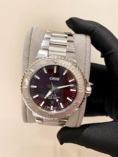 (Category: ) located in . Submitted by watchluxury888 (Listing ID 1454882195, Image 1). Description: .