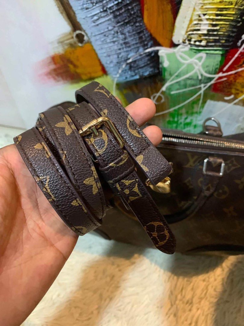 Louis Vuitton Monogram Speedy Bag with Strap (Category: Luxury Bags & Wallets) located in Manila. Submitted by luckymoon.52f6d8 (Listing ID 1454823798, Image 3). Description: SHINE NOIR LIMITED EDITION WITH PROVIDED STRAP 40K only!!!.