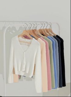 (Category: ) located in . Submitted by shopspacewardrobe (Listing ID 1454841880, Image 1). Description: .