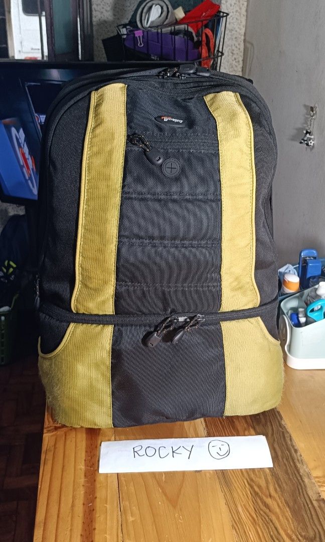 LowePro CompuDaypack Camera & Laptop Backpack (nol21) (Category: Backpacks) located in Quezon City. Submitted by rockymagna82486 (Listing ID 1454757212, Image 1). Description: erified seller pre loved authentic slightly used pls check pictures 17x14x8" 31liters can fit 17" laptop with camera compartments pass sa swap location CUBAO QC.