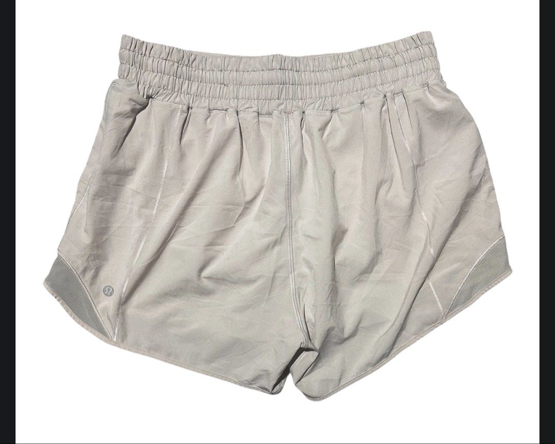 Lululemon Hotty Hot High-Rise Lined Short 4" dot 10 (Category: Activewear) located in Iba. Submitted by xooperfindslb (Listing ID 1454881738, Image 3). Description: Lululemon Hotty Hot High-Rise Lined Short 4” Dot 10 Color: strawberry milkshake Good condition No issue Need wash.