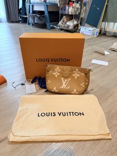 (Category: ) located in . Submitted by sagyluxury (Listing ID 1454877862, Image 1). Description: .