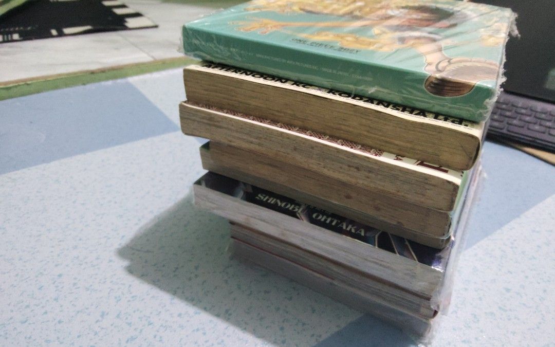 Manga for salee!! (Category: Comics & Manga) located in Manila. Submitted by kamitoxtrix (Listing ID 1454831145, Image 2). Description: Selling my Manga!! My books are preloved and stored in a safe place there's no tear or missing pages and i really need some funds to buy a power supply for my console Rfs:need funds for a power supply Titles included: One Piece 3D2Y 250₱ (mint condition) Tokyo Revengers TV Anime Official Guidebook Definitive Edit