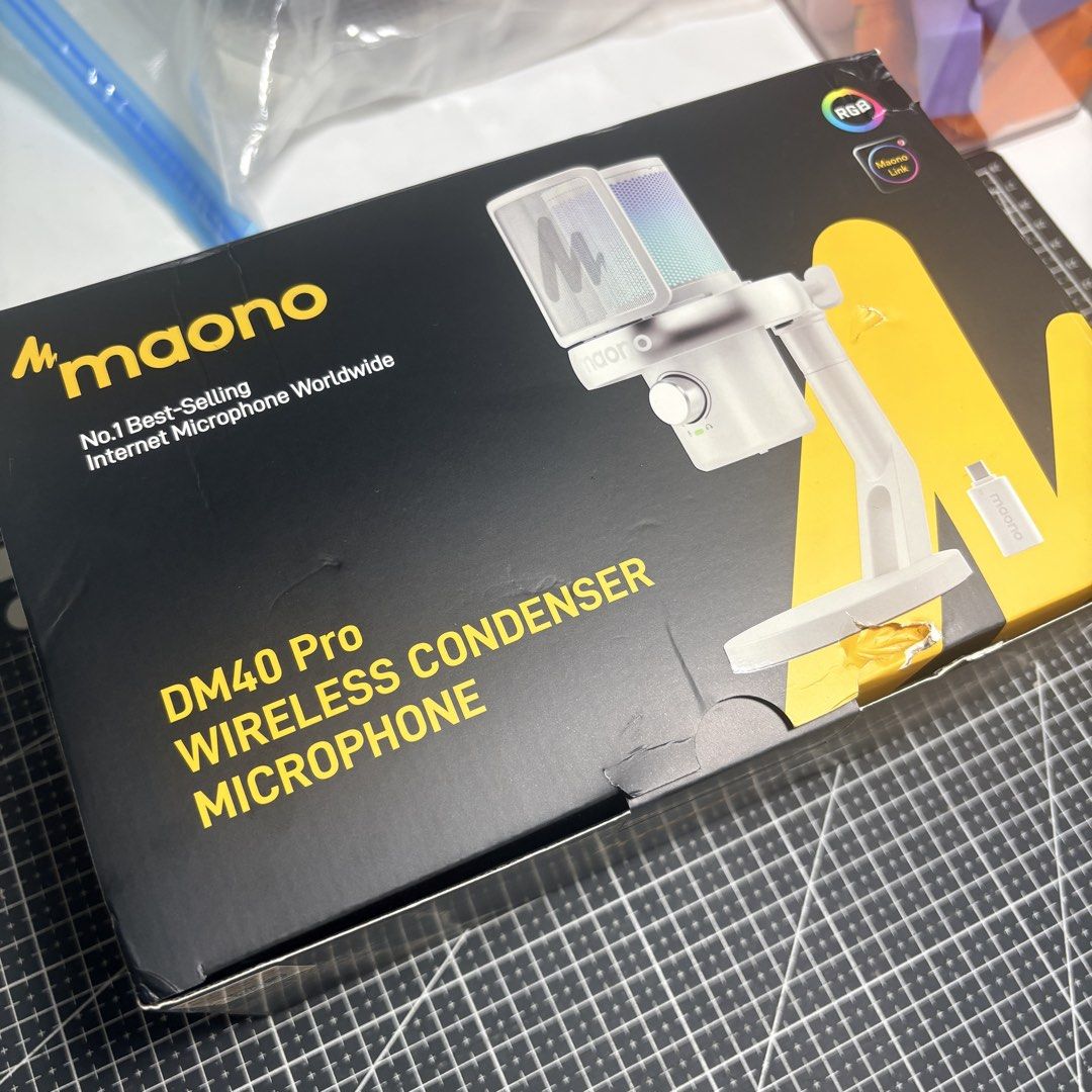 Maono DM40 Pro Wireless Condenser Microphone (Category: Microphones) located in Mandaluyong City. Submitted by betchaysclutter (Listing ID 1454909589, Image 1). Description: - Maono DM40 Pro wireless condenser microphone - Vibrant RGB lighting - Easy plug-and-play USB connection - Ideal for streaming and recording - missing type c cable .