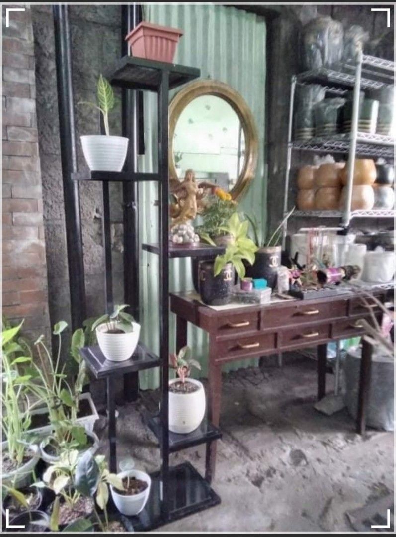 Metal Plant Stand (Category: Everything Else Others) located in Manila. Submitted by larascollection0920 (Listing ID 1454936994, Image 3). Description: .