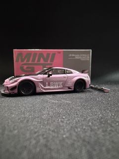(Category: ) located in . Submitted by diecastfc (Listing ID 1454815079, Image 1). Description: .