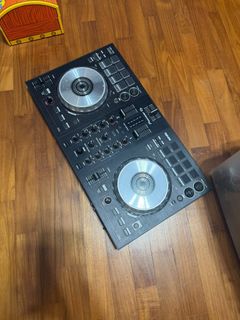 (Category: ) located in . Submitted by singapore_emcee_ram (Listing ID 1454770608, Image 1). Description: .