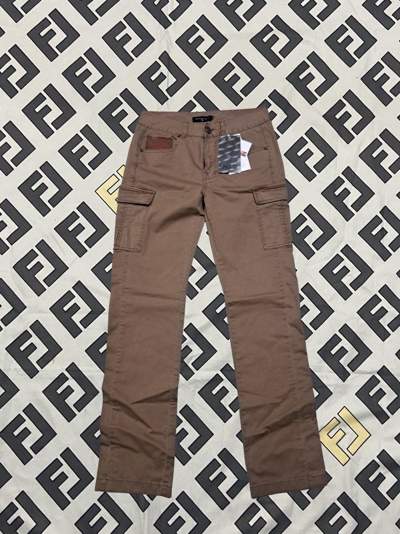 MLB Major League Baseball Cargo Pants - Brown (Category: Joggers) located in Baguio. Submitted by chicoroy (Listing ID 1454874369, Image 1). Description: Major League Baseball Pants 34-36 waist 40.5 length 7 leg opening Brandnew with hangtag Price: + shipping Baguio location ship JNT.