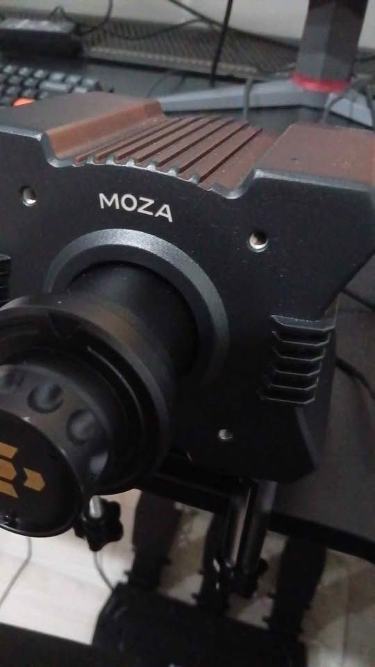 Moza R9 V3 Barely Used (Category: Controllers) located in Caloocan City. Submitted by livehorse_6483f3 (Listing ID 1454855141, Image 3). Description: Moza R9 V3 Used like new, no time to use (no original box) Includes all parts: - Screws - Usb - Powercord and supply .