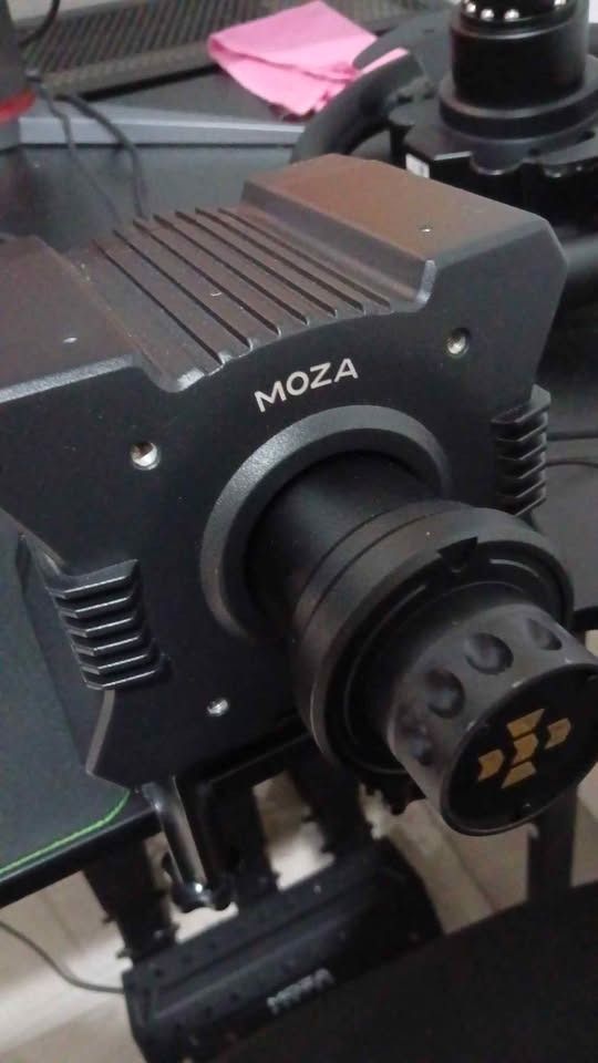 Moza R9 V3 Barely Used (Category: Controllers) located in Caloocan City. Submitted by livehorse_6483f3 (Listing ID 1454855141, Image 1). Description: Moza R9 V3 Used like new, no time to use (no original box) Includes all parts: - Screws - Usb - Powercord and supply .