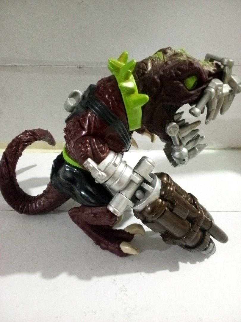 M.U.S.C.L.E. Dinosaur Action Figures Lot (Category: Action & Battle Toys) located in Quezon City. Submitted by wayneleiford (Listing ID 1454768366, Image 2). Description: - Lot of M.U.S.C.L.E. dinosaur action figures - Includes unique characters and cool accessories - Classic toys from the 90s - Some figures have minor paint wear - Great for collectors or for play - Grab them before they're gone! FIX price.....LOT sale loose Sale As iS Location N