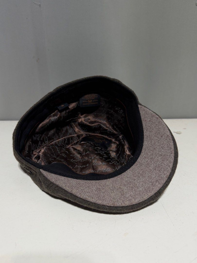 New Era (Category: Caps & Hats) located in Bulacan. Submitted by eman02 (Listing ID 1454895632, Image 2). Description: 💥 REMINDERS: 📢 Thrifted pieces — may have minor flaws, manage expectations 🎨 Colors may vary due to lighting 💳 Payment: GCash / Bank Transfer 📦 Courier: J&T happy Thrifting 🛒😁❤️ “📌 Disclaimer: Hindi po ito affiliated, sponsored, o official product ng anumang brand.”.