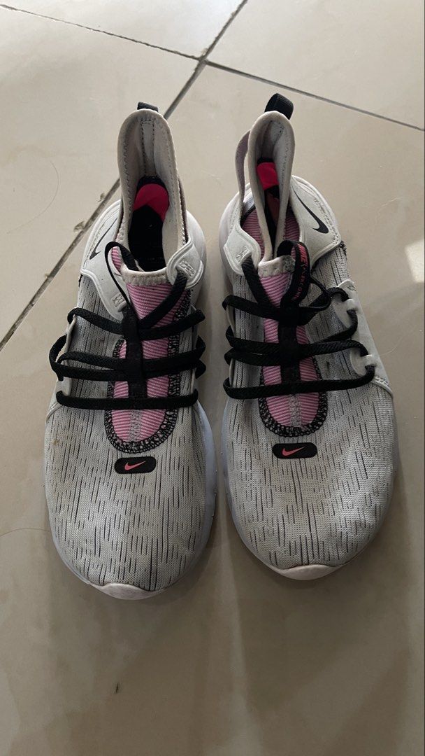 Nike Flex Natural Motion Offset 6.0 2019 Running Shoes (Category: Sneakers) located in Rizal. Submitted by annelimited_stuffs (Listing ID 1454799421, Image 1). Description: - Nike Flex running shoes - Model: Natural Motion Offset 6.0 (2019) - Color: White with pink accents - Features: Lightweight and flexible design - Ideal for: Workouts or casual wear - Condition: Minor signs of wear on the soles.