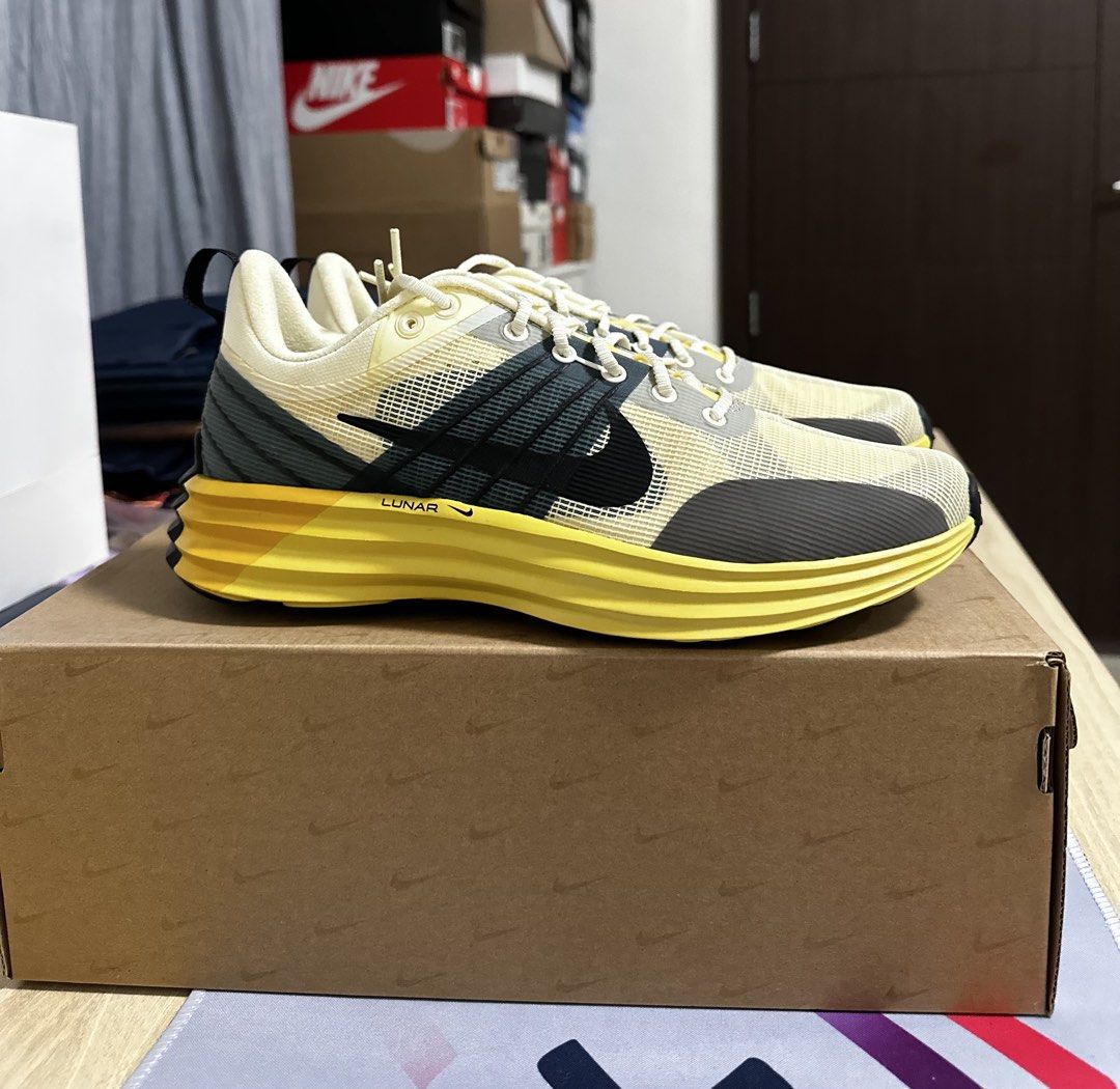 Nike Lunar Roam Alabaster Shoes (Category: Casual Shoes) located in Manila. Submitted by specsphmnl (Listing ID 1454793325, Image 3). Description: FOR SALE Nike Lunar Roam Alabaster Shoes US Size 7 Mens (25 cm) | 8.5 Womens (25.5 cm) ₱5,000 (below SRP) 100% brand new and original Meet up Locations: -C. Palanca St., Legaspi Village, Makati -Diokno Blvd., Pasay City near GSIS Building Shipping: Grab or Lalamove (buyer will shoulder shipping fee).