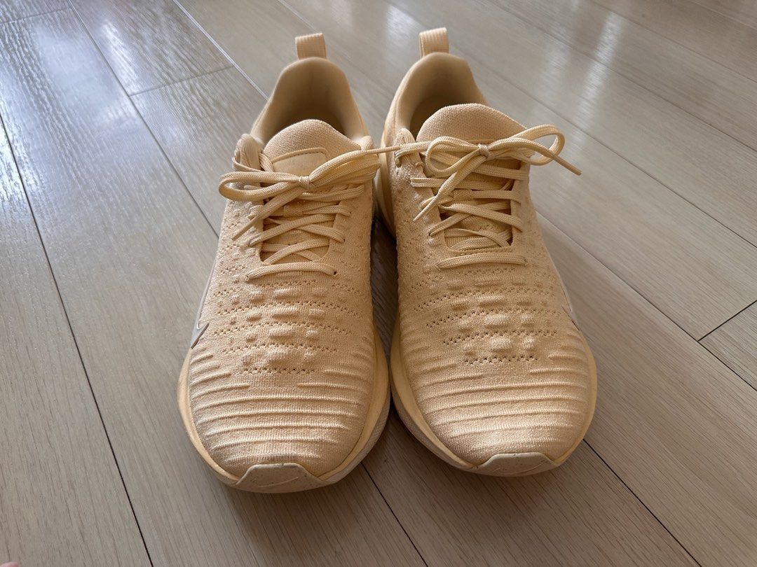 Nike reactx infinity run (Category: Sneakers) located in Singapore. Submitted by sunwu1985 (Listing ID 1454763422, Image 2). Description: Bought due to emergency shoe replacement. Only wore once. Selling to make space in shoe cabinet.
