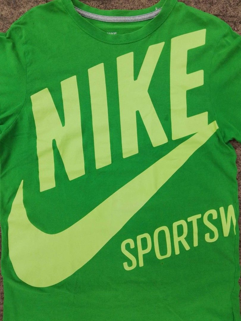 NIKE SPORTSWEAR SHIRT (Category: Tshirts & Polo Shirts ) located in Naga. Submitted by choythrift (Listing ID 1454751507, Image 3). Description: NIKE SPORTSWEAR SHIRT Condition: 9/10 Color rate: 9/10 Plus shipping fee J and t , flash express /drop off urban chicc Meet up around Naga city and Magarao Location: Naga City, Bicol Direct Message 💌.