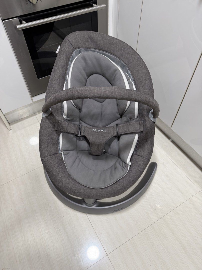 Nuna Leaf Grow Bouncer (Category: Other Kids Furniture) located in Calamba. Submitted by tinywishshop (Listing ID 1454863971, Image 1). Description: .