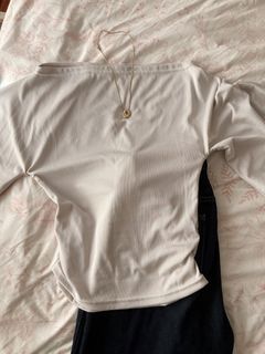 (Category: ) located in . Submitted by tinkerbellpreloved13 (Listing ID 1454845427, Image 1). Description: .