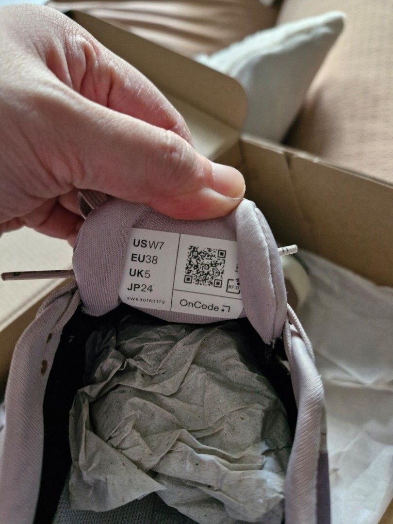 On Cloud (Category: Sneakers) located in Singapore. Submitted by kyobitx (Listing ID 1454879039, Image 2). Description: - Brand: On Cloud - Size: EU38 (UK5 / US7 / JP24) - Color: Neutral beige/taupe - Features Swiss engineering and signature Cloud cushioning - Lightweight and breathable mesh upper RFS: Too small.