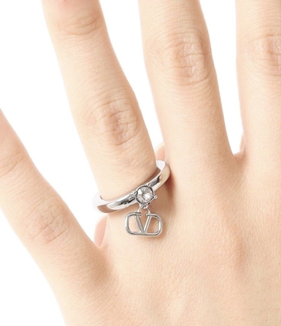 Pasabuy! Valentino Mini VLogo Ring (Category: Luxury Accessories) located in Quezon City. Submitted by everybit (Listing ID 1454818015, Image 1). Description: - Brand new and Authentic (Will be bought directly from Stores) - Inclusions: Receipt, Box, Dust Bag, and Tags in tact (I provide everything) - ETA: September - Only 50% downpayment, remaining will be settled once item is in PH Note: All of the items posted are subject to availability, espe