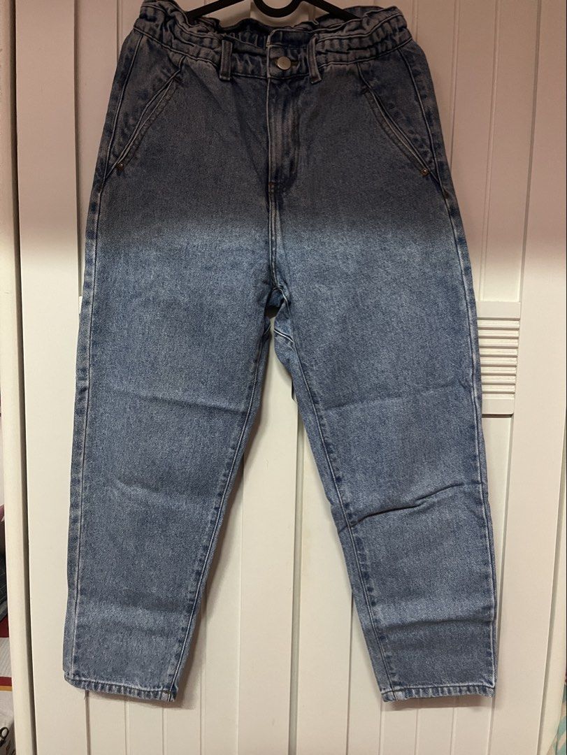 P&Co Basic Jeans (Category: Jeans & Leggings) located in Bukit Mertajam. Submitted by nrftinnn (Listing ID 1454921581, Image 1). Description: .