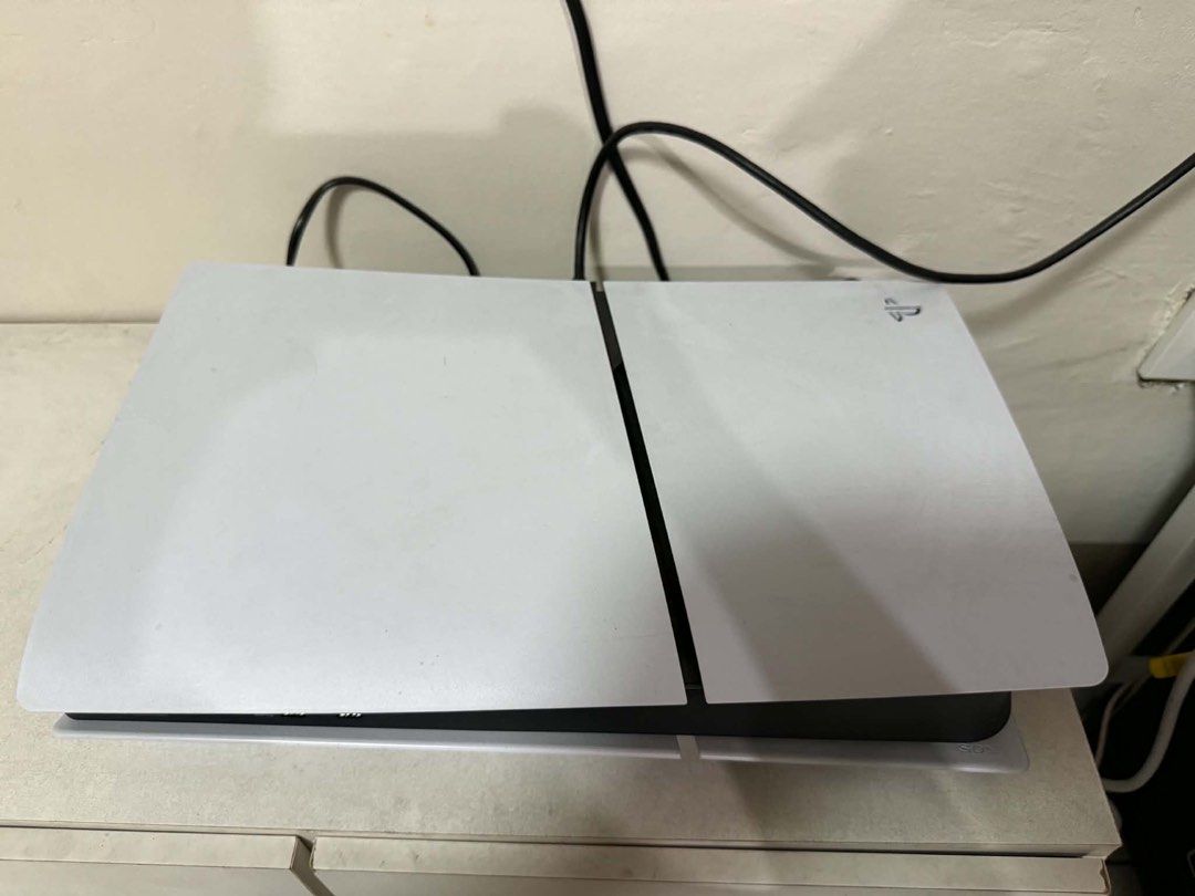 PlayStation 5 Console with Controller and 5 Games (Category: PlayStation) located in Manila. Submitted by minminrosales (Listing ID 1454768506, Image 1). Description: PS5 Slim Disc Edition + 5 Games Bought December 21, 2025 Complete with original box, controller, HDMI, power cable, USB cable, etc. Very lightly used / excellent condition No issues, disc drive fully working.
