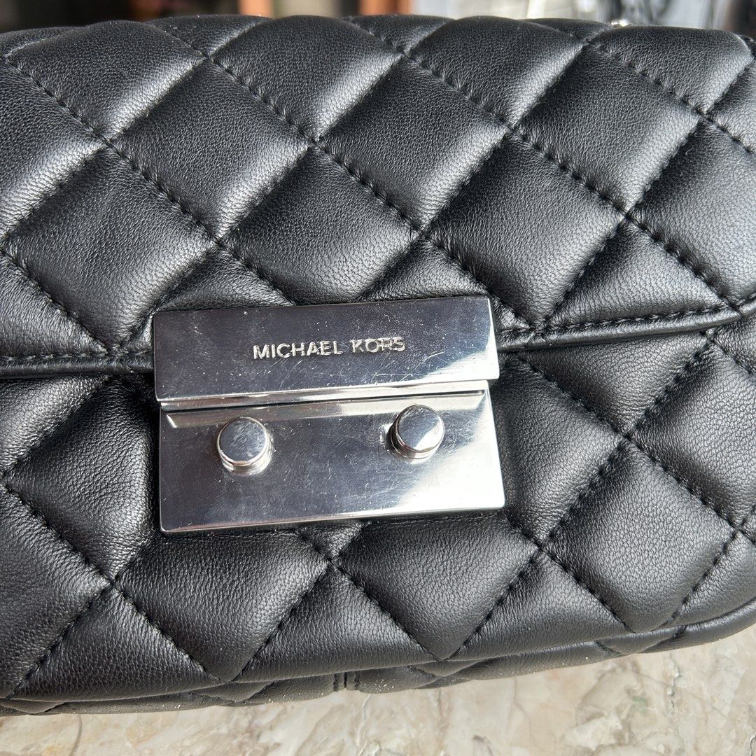Preloved Michael Kors Sloan Quilted Shoulder Bag (Category: Shoulder Bags) located in Las Pinas. Submitted by makeupmystyle (Listing ID 1454867634, Image 3). Description: Preloved Michael Kors Sloan Quilted Shoulder Bag ₱2,500 negotiable for sure buyer only May scratches sa hardware and may konti rin sa leather. Please check the photos for the actual condition. PM if interested. 😊 📍Las Piñas 🛵Lalamove (cod/gcash).