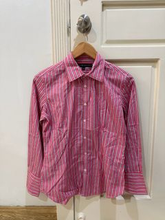 (Category: ) located in . Submitted by curated.closet.co (Listing ID 1454867012, Image 1). Description: .
