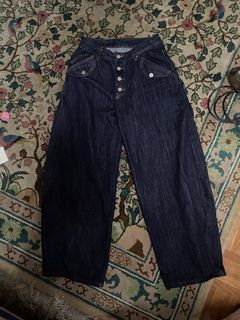 (Category: ) located in . Submitted by ssur_985 (Listing ID 1454868120, Image 1). Description: .