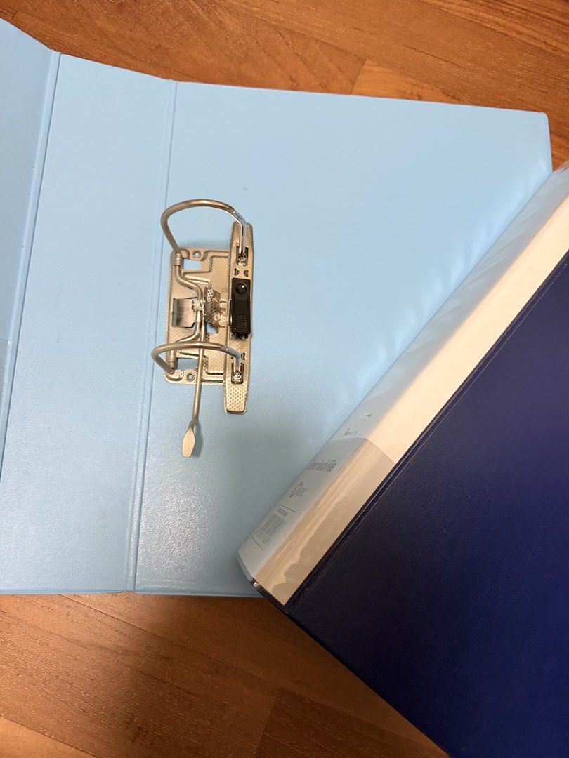 Ring Binders (Category: Stationery & School Supplies) located in Singapore. Submitted by kiddiesclothes (Listing ID 1454898799, Image 2). Description: 2 big binders - light blue, dark blue 4 binders - 2 grey, 1 red, 1 white & green $2 each $10 for all 6..