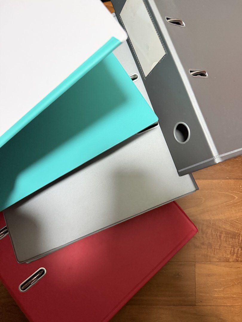 Ring Binders (Category: Stationery & School Supplies) located in Singapore. Submitted by kiddiesclothes (Listing ID 1454898799, Image 3). Description: 2 big binders - light blue, dark blue 4 binders - 2 grey, 1 red, 1 white & green $2 each $10 for all 6..