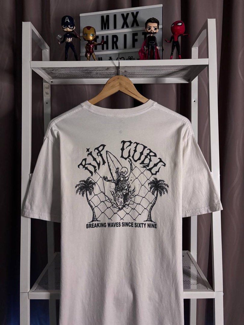Ripcurl (Category: Tshirts & Polo Shirts) located in Jasin. Submitted by mixx.storeee (Listing ID 1454936949, Image 3). Description: Ripcurl P22 / L29 (Size L) CONDITION 9 / 10 NO WAHAB : 01satu..262..77satu83 If no respond at Carousel after 3 days. Kindly pm us..