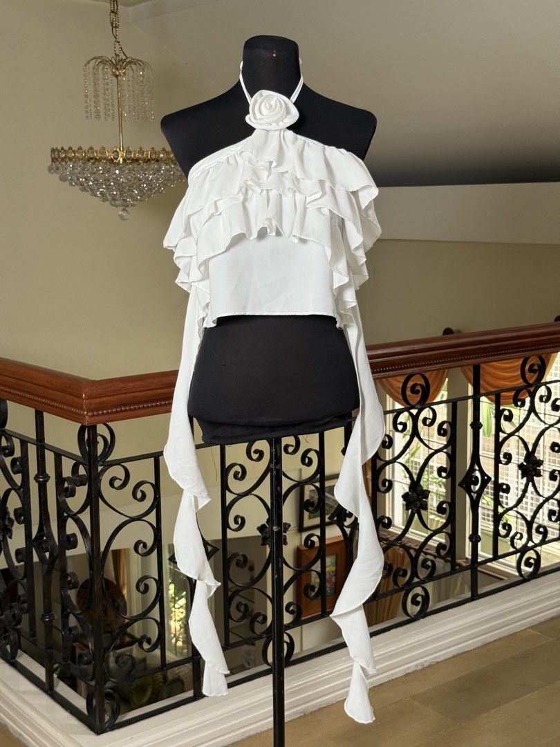 Rose With Frills White top (Category: Others Tops) located in Makati City. Submitted by VersatileBabe (Listing ID 1454941796, Image 2). Description: .
