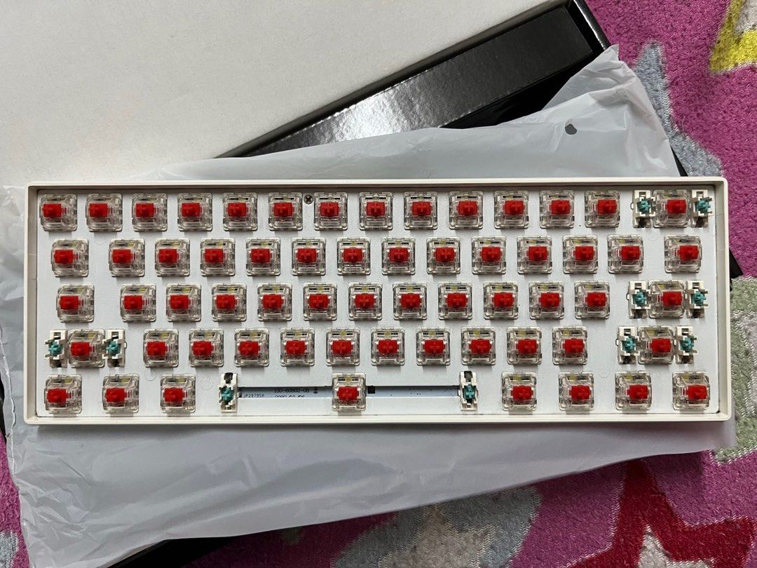 Royal Kludge RK61 (Category: Computer Keyboard) located in Manila. Submitted by aqbasiryan (Listing ID 1454866817, Image 2). Description: RFS: ‘di na ginagamit details: - w/ box, cord - white backlit - red switch - AFAIR, replaced yung battery - need lang linisin, especially yung pinakaloob.