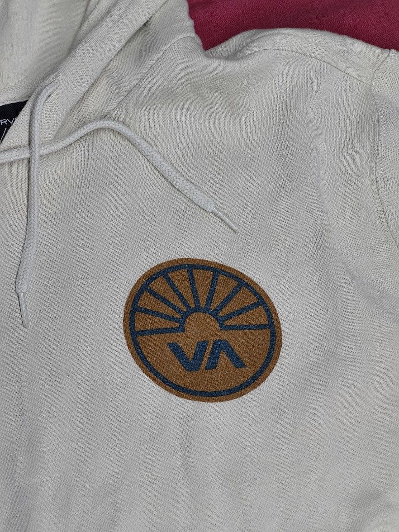 RVCA hoodie jacket (Category: Coats, Jackets and Outerwear) located in San Jose. Submitted by dripdropph22 (Listing ID 1454815215, Image 3). Description: RVCA Progress 2 Pullover Hoodie in the "Silver Bleach" or cream colorway W - 21" L - 25" issue small pinhole and stains can ship via j&t unli vc unli vouche.
