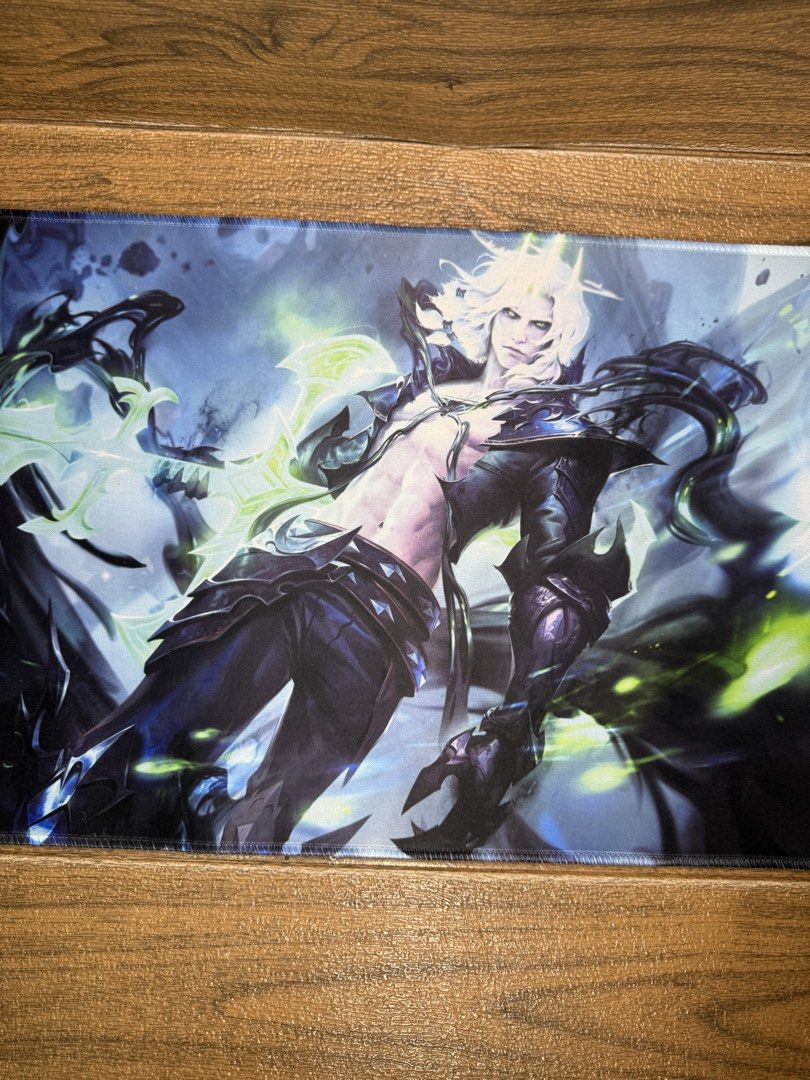 samsung mousepad lcs (Category: Mouse & Mousepads) located in Quezon City. Submitted by fashionifywardrobe8899 (Listing ID 1454774827, Image 2). Description: 2 pcs avail.