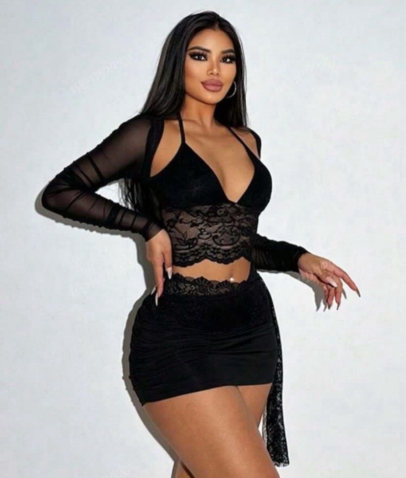 [Shein] Black Lace Coordinates (Category: Sets or Coordinates) located in Makati City. Submitted by cocoreluv (Listing ID 1454802529, Image 3). Description: Makati.