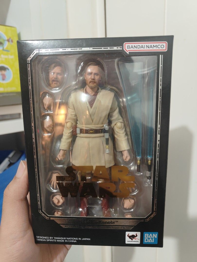 Shf Obi Wan Kenobi (Category: Figurines & Statues) located in Quezon City. Submitted by boromirshop (Listing ID 1454926082, Image 1). Description: For sale: Shf Obi wan - 3k Good as new. BIB only Complete accessories Loc: Mandaluyong City Shipping: lalamove/LBC.