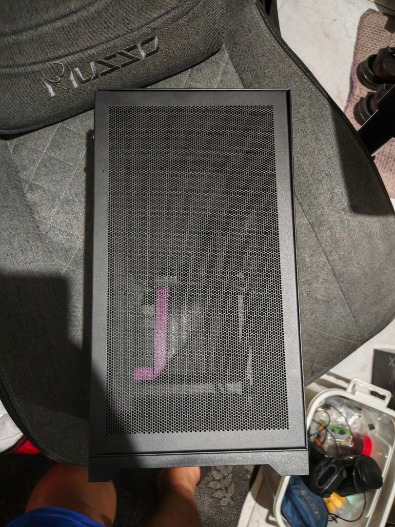 Shiny Snake L300 Mini ITX PC Case (Category: Desktops) located in Manila. Submitted by beansu1907 (Listing ID 1454772948, Image 2). Description: Selling Shiny Snake L300 Mini-ITX PC Case Only used for 7 months. Bought last Dec 2025. Comes with dedicated 3.0 Riser Cable and angled DP Cable Please check last pic for official render Selling Price @ 4K Specifications: CPU Height: 60MM Liquid Cooling: N/A GPU Clearance (MM): 55 x 325 x 135 [PCIe Riser