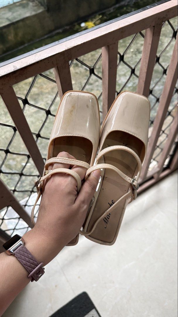 Size 7 slim feet (Category: Sandals) located in Caloocan City. Submitted by _.helloItsMe (Listing ID 1454931455, Image 2). Description: FREE! If u will buy atleast one of my posted items Loc: Bagumbong, North Caloocan Size 7 Sandals with heels With signs of usage and damaged Gibi Sandals - used once but matagal na sa cabinet Closed Shoes Beige - t!ktok, medj masikip pala sa size 7, all goods masikip lang Half Shoes Beige - non branded but marikin