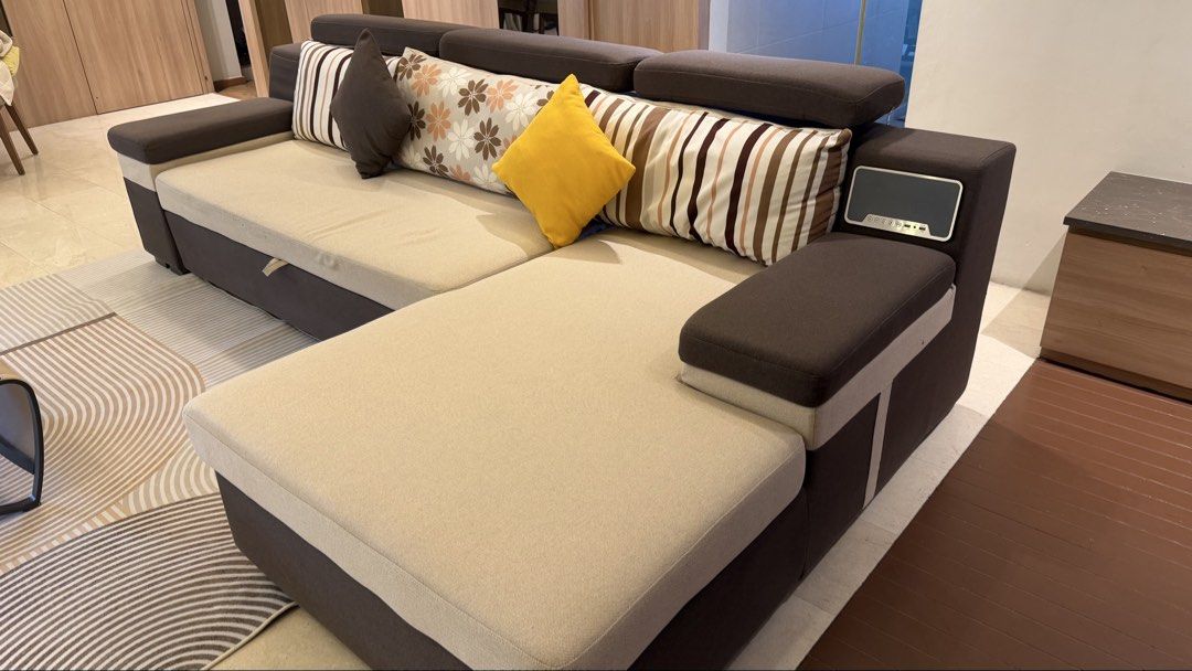 Sofa bed (Category: Sofas) located in Singapore. Submitted by rishabh.rawat (Listing ID 1454852309, Image 1). Description: Large L-Shaped Sofa Bed with Storage – Excellent Condition Selling a large L-shaped sectional sofa bed in good condition. Spacious and comfortable, with a pull-out/convertible design that turns it into a large sleeping area. * Approx. 286 × 162 cm * Large L-shaped configuration * Converts into a spacious bed * Built-in storag