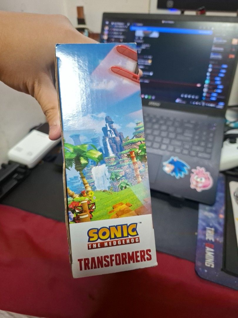 Sonic the Hedgehog x Transformers Collaboration Sonic and Tails 2pack (Category: Figurines & Statues) located in Mandaluyong City. Submitted by acerjack (Listing ID 1454801418, Image 3). Description: - Sonic the Hedgehog x Transformers action figures - Box includes text and details, with a visible price tag on top - Perfect collectible for fans of both Sonic and Transformers franchises -Fully sealed, never opened.