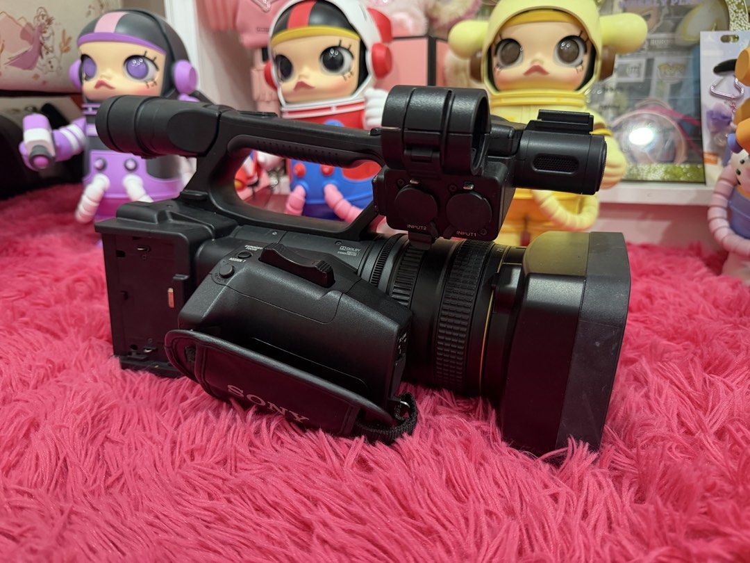 SONY NX5J BROADCAST CAMERA (Category: Video Cameras) located in Manila. Submitted by cokesakto1992 (Listing ID 1454949397, Image 3). Description: SONY NX5J BROADCAST CAMERA SDI OUT HDMI OUT DUAL SD CARD WORKING PERFECTLY FOR LIVESTREAM, VIDEO COVERAGE, LIVEFEED NO ISSUES WITH ORIGINAL SONY POWER SUPPLY 2 UNITS AVAILABLE CHECK MY PAGE LENSCAPE on F@ceb00k .