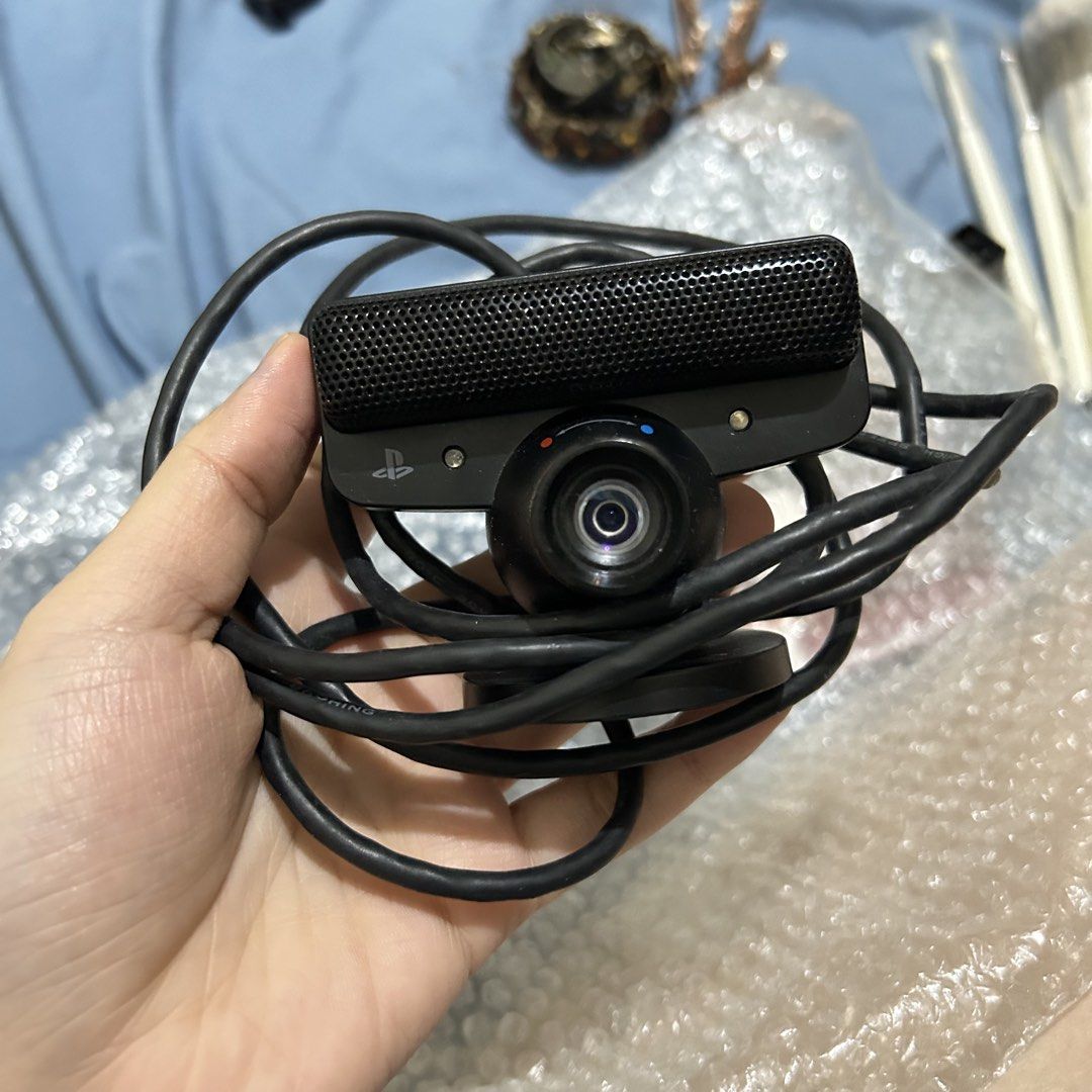 Sony PlayStation PS3 Eye Camera SLEH-00445 (Category: PlayStation) located in San Fernando. Submitted by gothclaudiaa (Listing ID 1454943858, Image 1). Description: - Sony PlayStation Eye Camera (Model SLEH-00445) - Compatible with PS3 consoles WORKING PA.