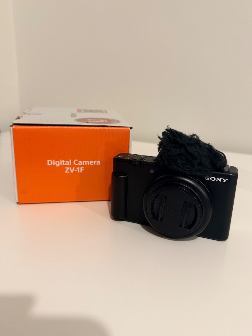 Sony ZV-1F Digital Camera with 64GB SD Card (Category: Cameras) located in Pasig City. Submitted by aceee7 (Listing ID 1454908963, Image 3). Description: ☑️ Sony ZV-1F camera ☑️ Ideal for vlogging and content creation ☑️ Comes with original box and manual ☑️ Includes 64GB Sony SD card ☑️ Ready to capture your moments ☑️ NP-BX1 rechargeable battery ☑️ USB Type-C cable — for charging/transferring ☑️ Wind Screen / Wind Muff — the little furry cover 