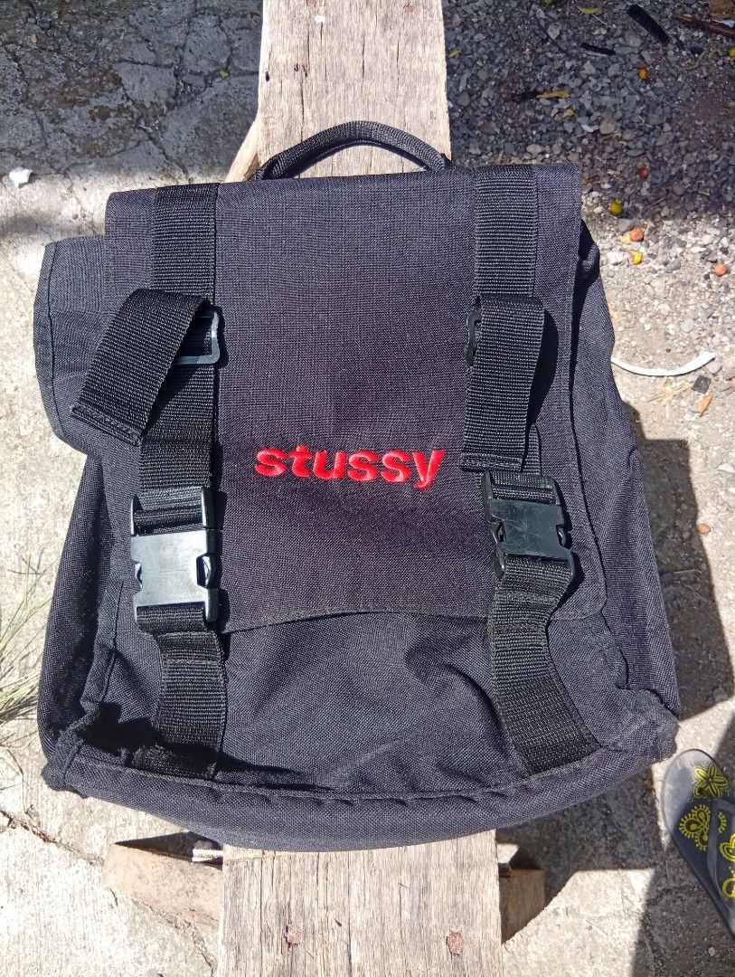 Stussy Black Backpack Bag (Category: Backpacks) located in Cabadbaran. Submitted by lagiuminomtubig1 (Listing ID 1454783560, Image 1). Description: vintage 90s stussy backpack .
